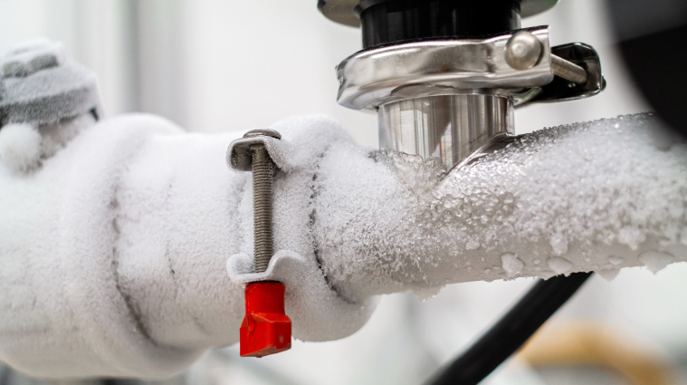 How To Safely Thaw Frozen Pipes