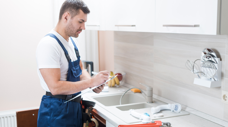 10 Common Plumbing Issues You Should Leave to a Licensed Plumber