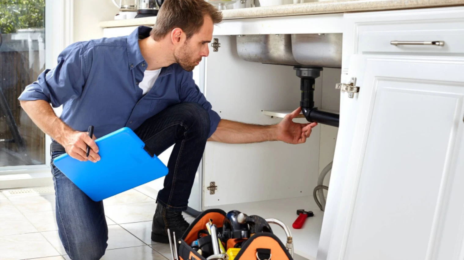 Plumbers Use To Unclog Drains? - My Plumber Kelowna